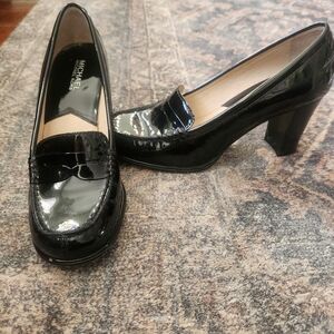 Michael Kors Black Patent Leather Women's Loafer Heels Size 7.5